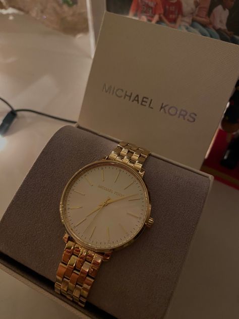 Watch Gift Snapchat Story, Watch Snapchat, Michael Kors Aesthetic, Watches Michael Kors, Thank You For Birthday Wishes, Shopping Mall Interior, Makeup Logo Design, Snap Streak Ideas Easy, Cute Images For Dp