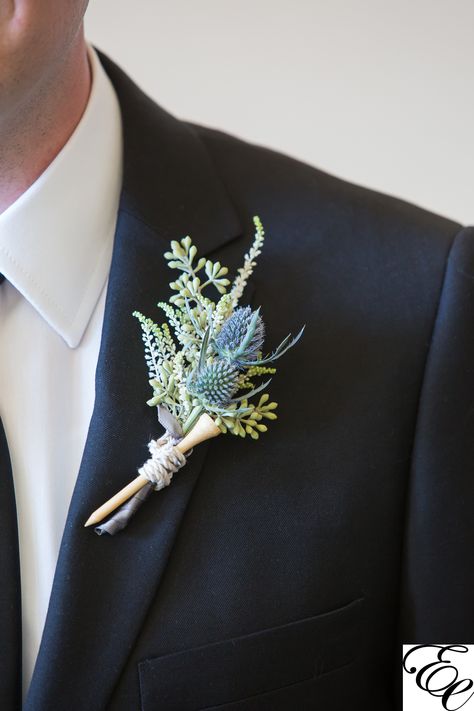 Golf Themed Boutonniere | Designed by Engaging Events   #Thistle #SeededEucalyptus #GolfTee #GolfCourseWedding #GolfThemedWedding #Groomsmen Golf Wedding Theme, Flowers Pics, Charleston Wedding Venues, Golf Wedding, Groomsmen Boutonniere, Golf Event, Golf Course Wedding, Golf Tee, Kiawah Island