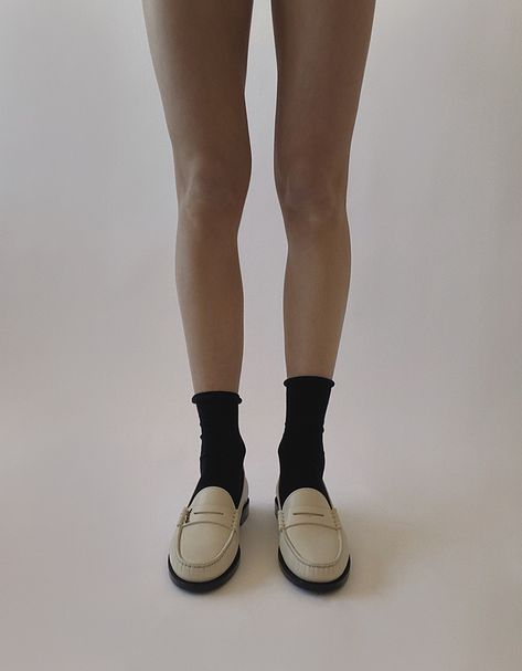 White Loafers Outfit Women, White Loafers Outfit, Loafers Outfit Women, Loafers For Women Outfit, Loafers And Socks, Loafers With Socks, Sets Outfit, White Loafers, Loafers Outfit