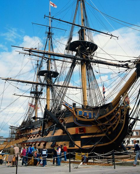 Exploring GB - HMS Victory is the oldest commissioned... Old Sailing Ships, Hms Victory, Oak Trees, 50 Million, Red Sky, Boat Design, Tall Ships, Ancient Cultures, Sailing Ships