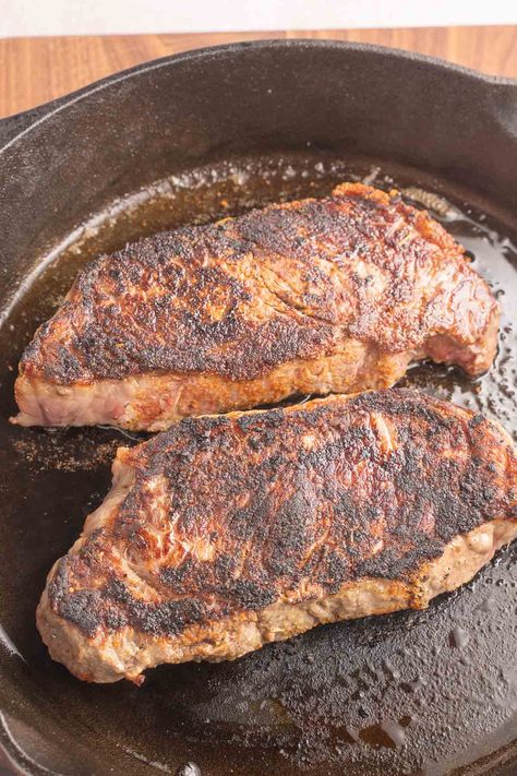 Blackened Steak ⋆ Blackened Steak Recipe, Blackened Steak, Steak Temperature, Tuna Steak Recipes, Leftover Steak, Marinated Flank Steak, Blackened Seasoning, Sliced Steak, Steak Fajitas