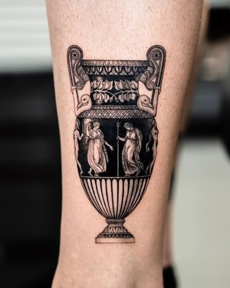 Ancient Greek Tattoo, Mens Body Tattoos, Underarm Tattoo, Roman Tattoo, Ancient Art Tattoo, Unique Tattoos For Men, Choose Her, Quality Tattoo, Tattoo Inspiration Men