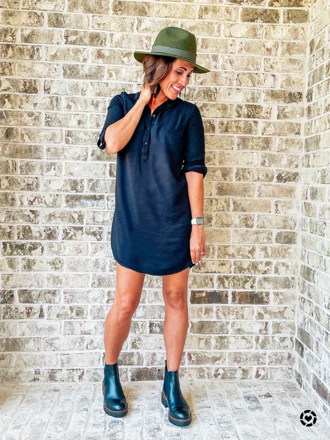 Green Fedora Hat Outfit, Green Hat Outfit, Hat Outfit Spring, Boots And Dress, Fedora Hat Outfits, Olive Green Hat, Dress Ankle Boots, Akubra Hats, Shirt Dress Fall