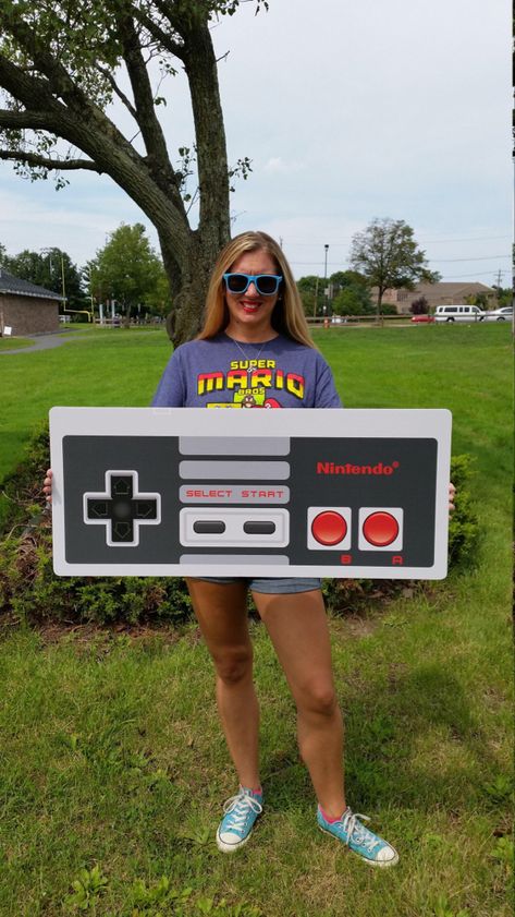 Nintendo Controller Costume, Diy Video Game Party Decor, Video Game Party Games, Video Game Classroom, Video Game Theme Party, Gamer Poster, Video Game Party Decorations, Photo Prop Frame, Nintendo Party