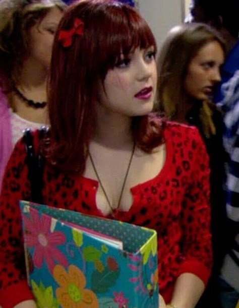 Katie Fitch, Emily Fitch, Literally Me Characters, Skins Uk, 2000 Fashion, Professional Tips, Girls With Red Hair, Movie Fashion, Literally Me