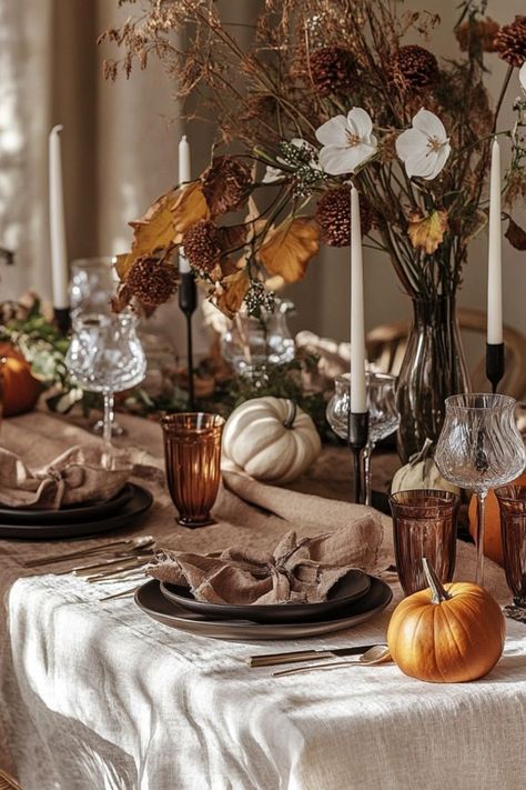 Use textured linens to elevate your Thanksgiving table decor with a cozy, sophisticated touch. #ThanksgivingTable #TexturedLinens #HolidayStyle Luxury Thanksgiving Table, Luxury Thanksgiving, Season Of Gratitude, Thanksgiving Table Decor, Thanksgiving Table Decorations, Table Styling, Thanksgiving Decor, Holiday Table, Thanksgiving Table