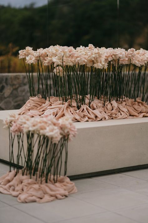 Redefining Elegance in Napa Valley - Wed Vibes Wedding Aisle Decor, Napa Valley Wedding, Unconventional Wedding, Boho Chic Wedding, Floral Arrangements Wedding, Wedding Aisle, Arte Floral, Event Styling, Floral Centerpieces