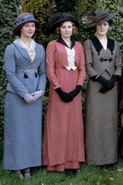 Old West Clothing, 1915 Fashion, 1912 Fashion, Downton Abbey Costumes, Downton Abbey Dresses, Lady Sybil, Edwardian Lady, Downton Abbey Fashion, 1910s Fashion