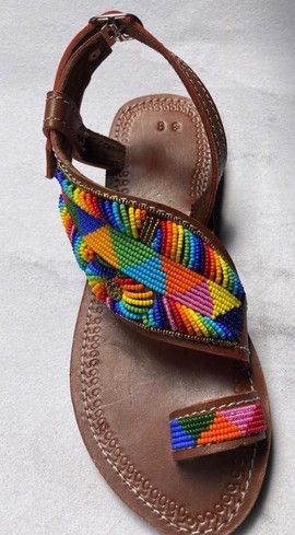 Seshweshwe Dresses, Leg Game, African Print Shoes, African Sandals, Rainbow Clothes, Beaded Flip Flops, African Shoes, Indian Shoes, Bohemian Sandals