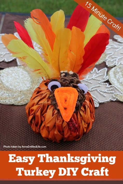 Easy Thanksgiving Turkey DIY Craft.  This is a simple to make 15 minute craft for Thanksgiving. Adults and older children will love this adorable little turkey, perfect for tabletop or mantel decor. If you are looking for a simple Thanksgiving craft idea, this easy Thanksgiving turkey DIY craft is it! Thanksgiving Place Settings Diy, Thanksgiving Napkin Rings Diy, Turkey Diy Crafts, Craft For Thanksgiving, Easy Thanksgiving Turkey, Diy Turkey, Simple Thanksgiving, Thanksgiving Craft, Diy Thanksgiving