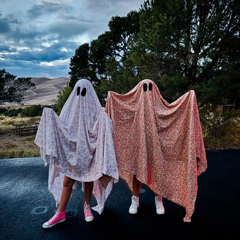 Floral Ghost Photoshoot Floral Sheets, Ghost Photoshoot, Felt Eyes, Great Sand Dunes National Park, Floral Ghost, Great Sand Dunes, Sand Dunes National Park, Fall Break, Needle Thread