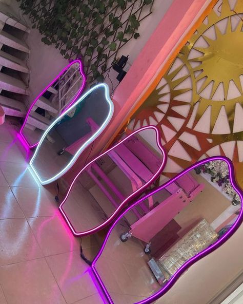 Colorful Beach House, Neon Mirror, Nail Salon Interior Design, Nail Salon Interior, Lash Room Decor, Led Lighting Diy, Pastel Room Decor, Bedroom Door Design, Craft Room Design