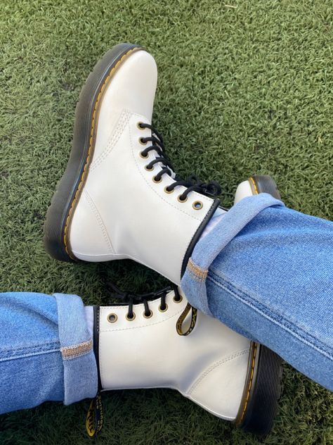 White boots 
Doc martens 
Docs 
Martens Cute Doc Martens, White Docs Aesthetic, White Docs Outfits, Docs Aesthetic, Aesthetic Doc Martens, White Platform Doc Martens, Dr Martens Aesthetic, Dr Martens Platform Boots White, White Doc Martens Outfit