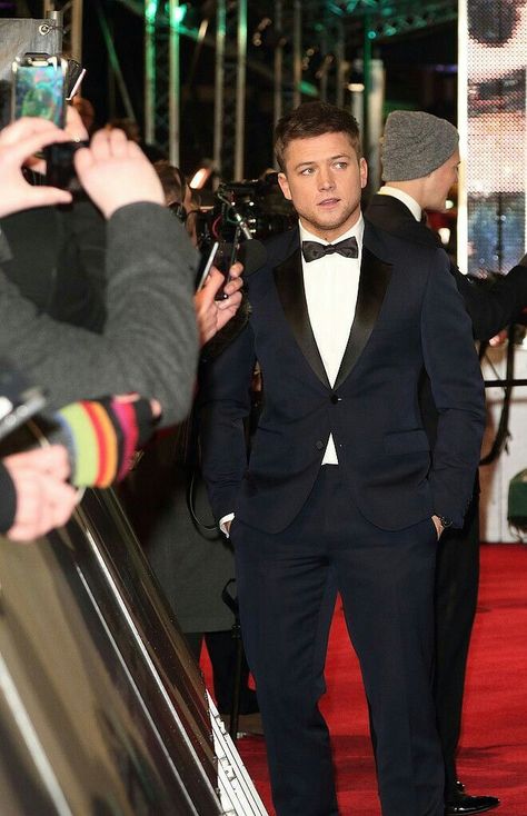 Taren Egerton, Kingsman Actors, Taron Egerton Kingsman, Rocket Man, Cute Little Kittens, Taron Egerton, Header Photo, Famous Men, Face Men