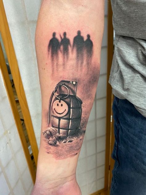 Battlefield Tattoo Ideas, Survival Tattoo For Men, Battlefield Tattoo, Army Tattoo Design, Soldier Tattoo Design, Military Tattoo Ideas, Army Tattoo Ideas, Tattoo Soldier, Army Tattoos For Men