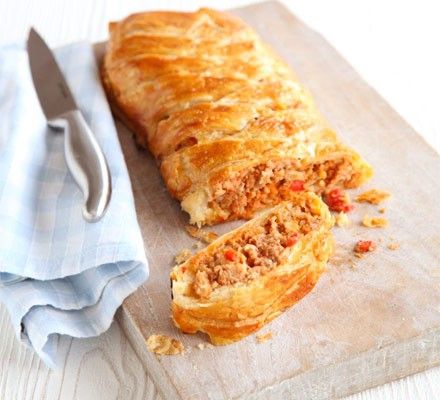 Sausage Plait, Esl Kids, Sausage Meat, Sausage Roll, Sausage Dishes, Apple Sausage, Bbc Food, Bbc Good Food, Homemade Sausage