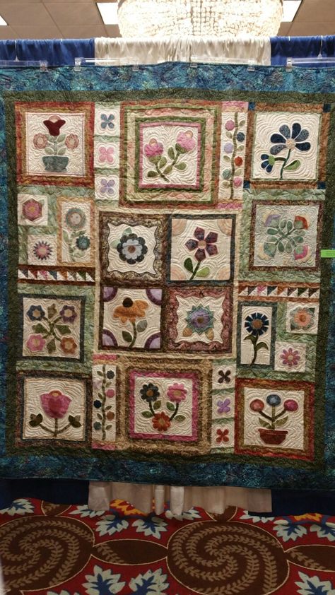 Stitcher's Garden enlarged Stitchers Garden Quilt, 30s Quilts, Garden Quilts, Garden Blocks, Flower Baskets, Colorful Fabric, Patriotic Quilts, Embroidered Quilts, Flower Quilt