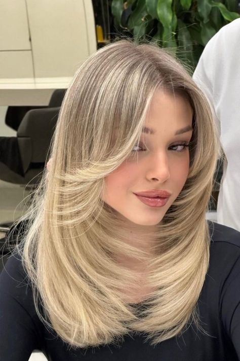 Haircut Tip, Textured Haircut, Long Hair Wigs, Hairstyles For Layered Hair, Blonde Hair Inspiration, Hair Stylies, Haircuts For Medium Hair, Haircuts For Long Hair, Long Hair Cuts