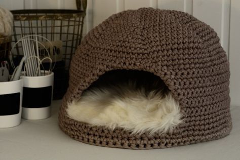 Crochet Cat House, Kat Haken, Crochet House, Crochet Cat Bed, Crochet Cat Toys, Crocheted Cat, Crochet Dog, Crochet Basket, Crochet Cat