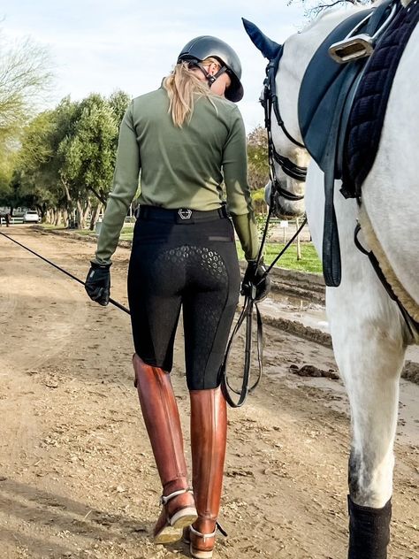 The New Wren Full Seat in Brilliant Black - 34 - #logo #logodesign #elegantlogo Dressage Fashion, Equestrian Outfit, Flat Riding Boots, Riding Outfits, Equestrian Chic, Horse Fashion, Equestrian Fashion, English Riding, Riding Breeches