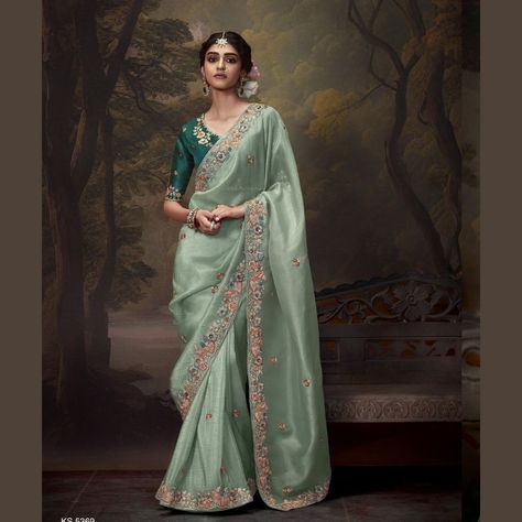 Step into elegance with NAVELI ✨ Our organza silk sarees are woven with dreams and designed for your special day. 🌸 Discover the magic of timeless beauty and grace. 💫 For inquiries and orders, call us at 8448012522 or explore more stunning collections at www.ekdamaesthetic.com. Your dream outfit is just a click away! #ekdamaesthetic #ViralReels #InstaFashion #ExplorePage #FashionInspo #OutfitIdeas #StyleGoals #TrendingNow #FashionReels #ReelItFeelIt #OOTD #OrganzaSaree #SilkSaree #SareeFash... Pista Green Dress Combination, Pista Color Saree With Contrast Blouse, Sea Green Saree With Contrast Blouse, Pista Green Color Combination, Lux Green Saree Contrast Blouse, Pista Green Colour Combination Dress, Light Green Saree With Contrast Blouse, Pista Green Saree Contrast Blouse, Modern Saree Party Wear