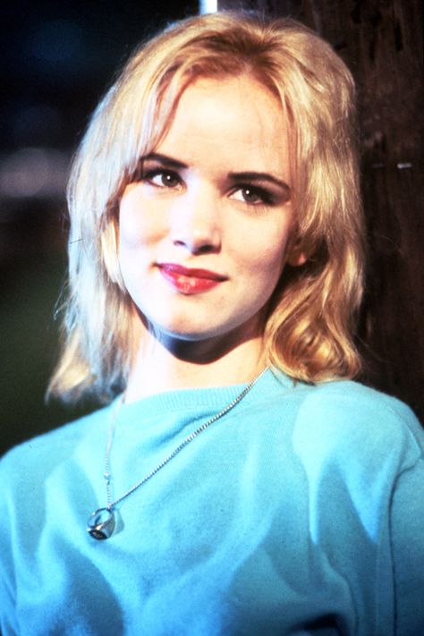 Juliette Lewis Even Brad Pitt couldn't resist this kooky-cool '90s babe. Juliette Lewis, Morris Chestnut, Christina Applegate, Ethan Hawke, Woman Loving Woman, Hip Hop And R&b, Winona Ryder, Stuff And Thangs, Lily Collins