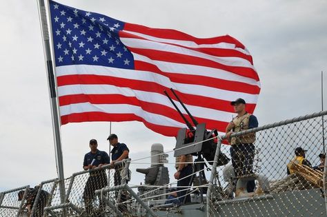 The USS Gravely has been deployed to the Mediterranean amid violence in Syria. In this photo, the guided-missile destroyer USS Gravely (DDG-... Passport Pictures, Us Flags, Eastern Mediterranean, Western Caribbean, Cruise Missile, Airport Photos, U S Navy, Military Life, Navy Ships