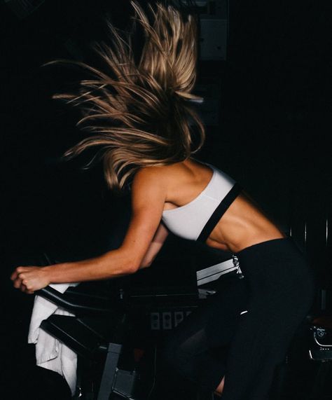 The Best Spinning Classes Toronto: Reviews of Ride, SoulCycle & More Spinning Astethic, Spinning Workout Aesthetic, Spin Bike Before And After, Spin Bike Aesthetic, Spin Instructor Aesthetic, Soulcycle Aesthetic, Soul Cycle Aesthetic, Spin Photoshoot, Spin Aesthetic