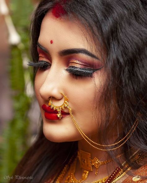 Indian Makeup Look, Gorgeous Bridal Makeup, Indian Bride Makeup, Nose Ring Jewelry, Bengali Bridal Makeup, Bridal Makeup Images, Challenge Ideas, Instagram Challenge, Bridal Jewelry Vintage