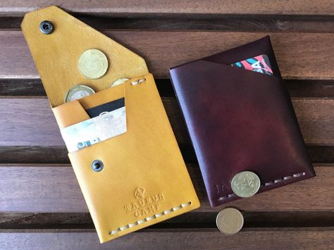 Leather Wallet Pattern, Minimalist Leather Wallet, Brown Leather Satchel, Laptop Messenger Bags, Diy Vetement, Wallet Pattern, Leather Wallets, Minimalist Wallet, Leather Projects