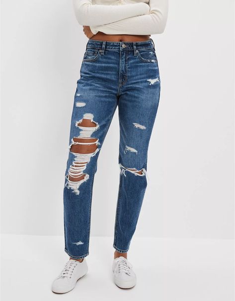 Ripped baggy jeans