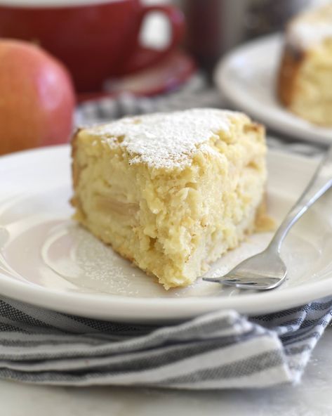 Cooking With Manuela, Cake With Ricotta Cheese, Apple Ricotta, Flourless Cakes, Ricotta Cake Recipes, Snacking Cake, Cakes Easy, Apple Cake Recipe, Apple Cakes