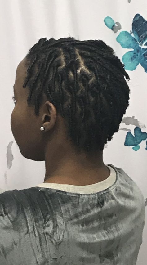 Loc journey day one! Diamond parting. Hoping for medium-sized locs Diamond Part Locs, Starter Locs Short 4c Hair, Diamond Parts Locs, Loc Parting Patterns, Starter Loc Sizes, Medium Sized Locs, Diamond Parting, Braid Business, Fire Hairstyles