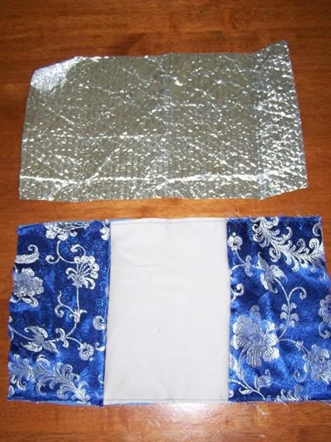 Diy Grocery Bags, Purses Diy, Grocery Bag Pattern, Insulated Tote Bag, Canvas Grocery Bag, Pouch Diy, Rainy Day Crafts, Silver Car, Chinese Style Dress