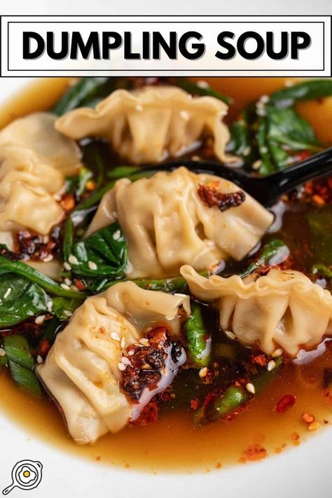 Easy Dumpling Soup is the perfect quick dinner because it’s endlessly versatile, insanely budget-friendly, and can be made in 15 minutes. Easy Dumpling Soup Recipe, Asian Dumpling Soup, Easy Dumplings, Vegetable Dumplings, Dumpling Soup, Frozen Dumplings, Homemade Lunch, Dumplings For Soup, Asian Soup