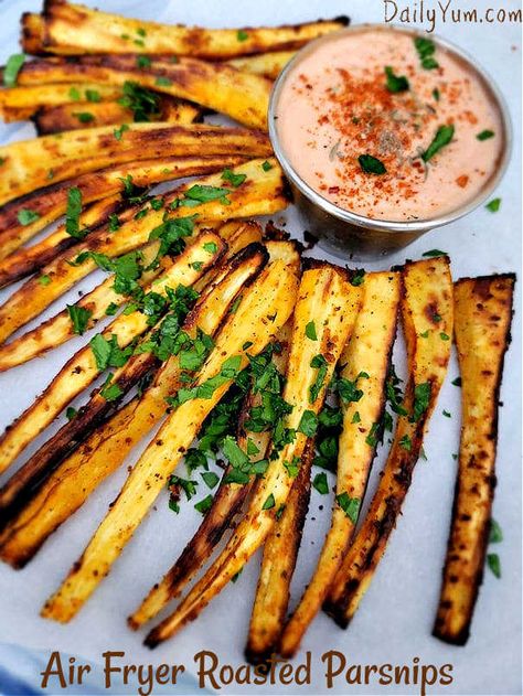 Roast Parsnips, Daily Yum, Parsnip Recipes, Parsnip Fries, Roasted Parsnips, Plant Based Diet Recipes, Root Vegetable, Roast Dinner, Delicious Vegetables