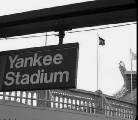 Yankees Aesthetic, Duet Aesthetic, Yankees Wallpaper, Screen Pictures, New York Yankees Stadium, Photo New York, Bronx Nyc, Lou Gehrig, Baseball Vintage