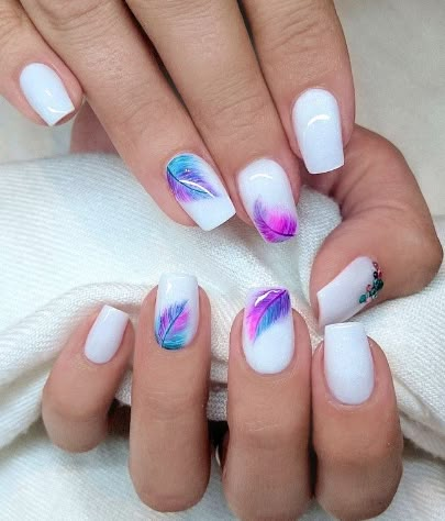 Plumas hermosas en tus uñas Feather Nails, Pedicure Designs, Makijaż Smokey Eye, Super Nails, Trendy Nail Design, Trendy Nail Art, Short Nail Designs, Ideas Nails, Beautiful Nail Designs