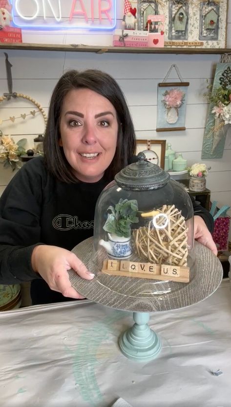 Dollar Tree Cloche Display – Lizzy & Erin Dollar Tree Cloche Diy, Cloche Decor Christmas, Diy Cloche Ideas Dollar Tree, Dollar Tree Cloche Ideas, Fall Cloche Ideas, Dollar Tree Cloche, Christmas Cloche Ideas, Diy Cloche, Glass Cloche Decor