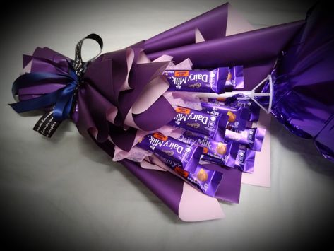 Dairy Milk Bouquet, Coklat Dairy Milk, Small Chocolate Bouquet, Gifts Bouquet, Dairy Milk Chocolate, Gift Bouquet, Chocolate Bouquet, Diy Bouquet, Dairy Milk