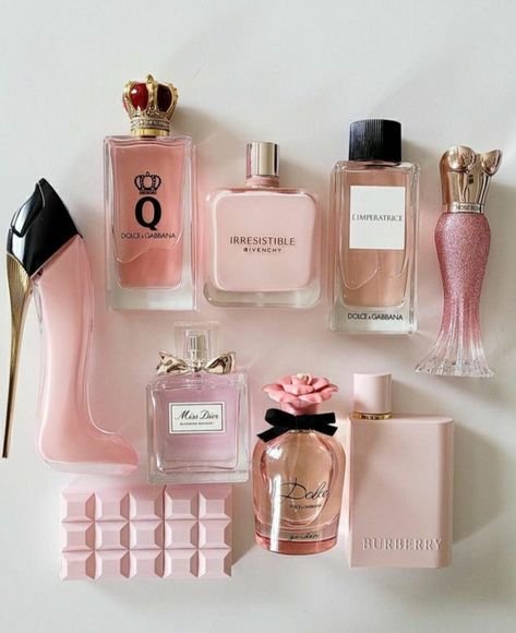 Best Pink Perfume, Pink Perfume Collection, Girl Perfume Collection, Cute Perfumes, Pink Perfume Aesthetic, Pink Parfum, Pink Perfumes, Feminine Perfume, Pretty Perfume