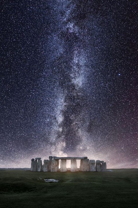 Stonehenge Milky Way - ) Cer Nocturn, Milky Way Photography, Night Sky Photography, Starry Nights, Milky Way Galaxy, Yosemite Valley, Stonehenge, The Night Sky, Starry Sky