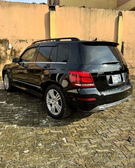 MERCEDES-BENZ GLK350 4MATIC| FOR SALE 📤 + CONDITION: FOREIGN USED ⭐️⭐️⭐️⭐️⭐️ + PRICE : dm or call (fast sales) + PRICE NEGOTIABLE : YES👌🏾 + YEAR : 2013 + MILEAGE : — |low | DUTY PAID | Features: • GPS Navigation System🧭 • AWD Wheel Drive • 3.5 V6 Engine • Panoramic Roof • Emergency Braking Assist • USB Connectivity • Bluetooth Audio • AUX Audio Input • Rear View Camera • Electric Power Steering • Multi Level Heating Front Seats • Leather Seat 💺 (beige) • Alloy Rim 🛞 • Audio, Cruise... Glk 350 Mercedes, Mercedes Glk 350, Mercedes Glk, Mercedes Benz Glk350, Gps Navigation System, V6 Engine, Bluetooth Audio, Electric Power, Gps Navigation