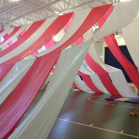 Indoor Carnival! Big Top Tent Indoor Carnival, Carnival Classroom, School Fall Festival, Carnival Tent, Carnival Baby Showers, Haunted Carnival, Diy Carnival, Creepy Carnival, Circus Decorations