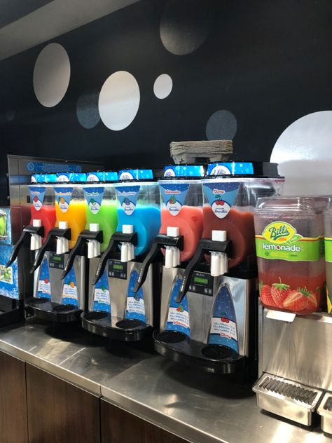 Slurpy Drink, Slushie Business Ideas, Mobile Slushie Bar, Slushy Machine Alcohol Drinks, Slushie Machine Alcohol Drinks, Commercial Slushy Machine, Slushie Machine, Slush Machine, Party Rental Ideas