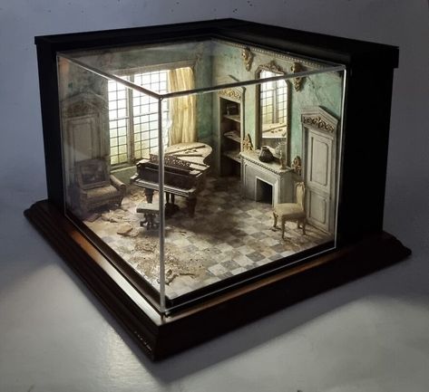 Abandoned Library, Room Box Miniatures, Miniature Artist, Bookshelf Art, Shadow Box Art, Miniature Rooms, Tiny World, Places In The World, Miniature Houses