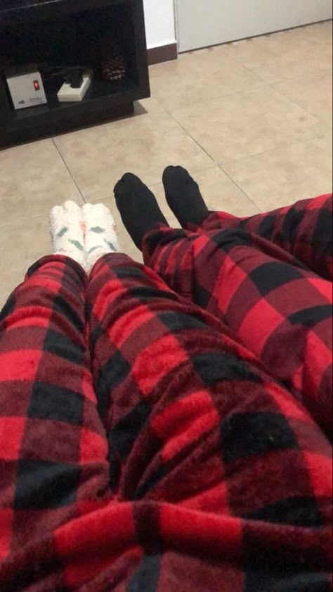 Matching Christmas Pajamas Couples, Matching Fits, Matching Pjs, Pajama Outfits, Cute Pajama Sets, Cute Couple Outfits, Boy Best Friend, Cute Relationship Photos, Matching Couple Outfits