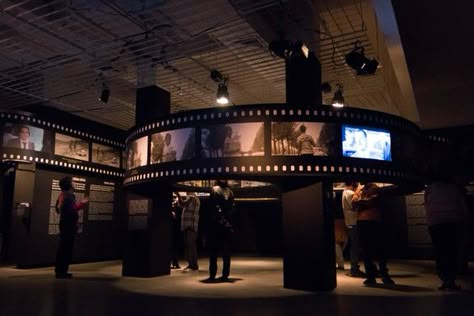 Cinema Museum, Presentation Board Design, Francois Truffaut, Wood Facade, Museum Exhibition Design, Bali Resort, Award Ideas, Night At The Museum, Monochromatic Color Scheme