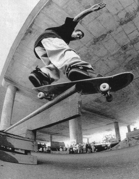 Skate Photography, Skateboard Photos, Skate Vibes, Skate Aesthetic, Skateboard Aesthetic, Skate Photos, Skater Vibes, 90s Skate, Skateboard Photography