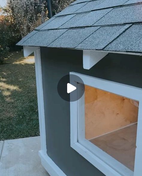 Diy Dog Houses, Dog House With Ac, Build A Dog House, Dog House Diy, Diy Dog, Dog Houses, Diy Dog Stuff, Dog House, The Dog